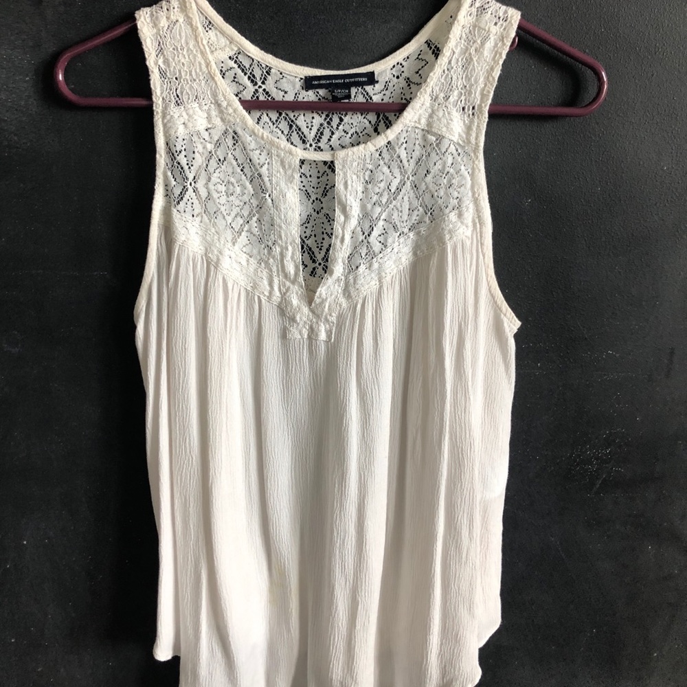 American Eagle Lace top